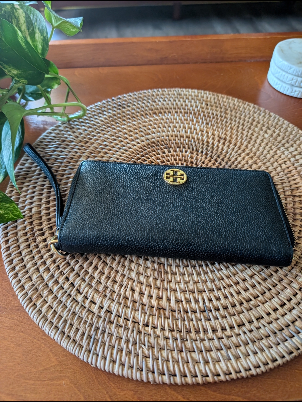 Tory Burch Black Leather Zip Wristlet Wallet with Gold Logo